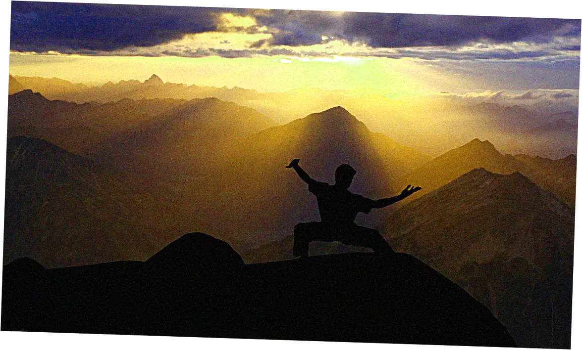 Tai Chi Chuan sword techniques and applications